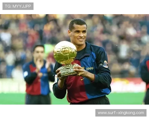 《从草根到世界之巅 足球豪门第一球星的传奇崛起》 《从草根到世界之巅 足球豪门第一球星的传奇崛起》