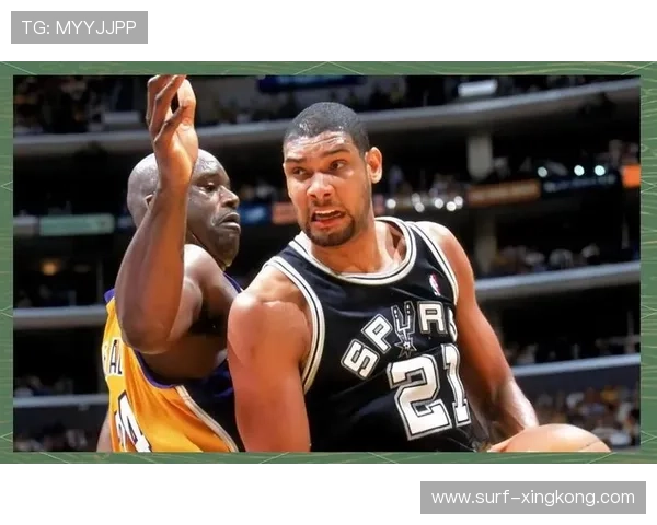 以拼音为英文名的足球明星：揭示他们独特的身份与职业之路