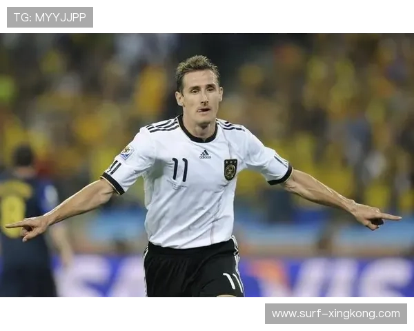 足球界十大冷门球星排行榜 你绝对没想到的传奇人物 足球界十大冷门球星排行榜 你绝对没想到的传奇人物